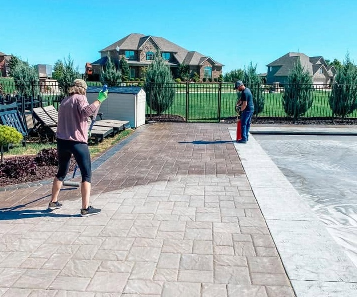 Professional hardscape sealing on a paver patio